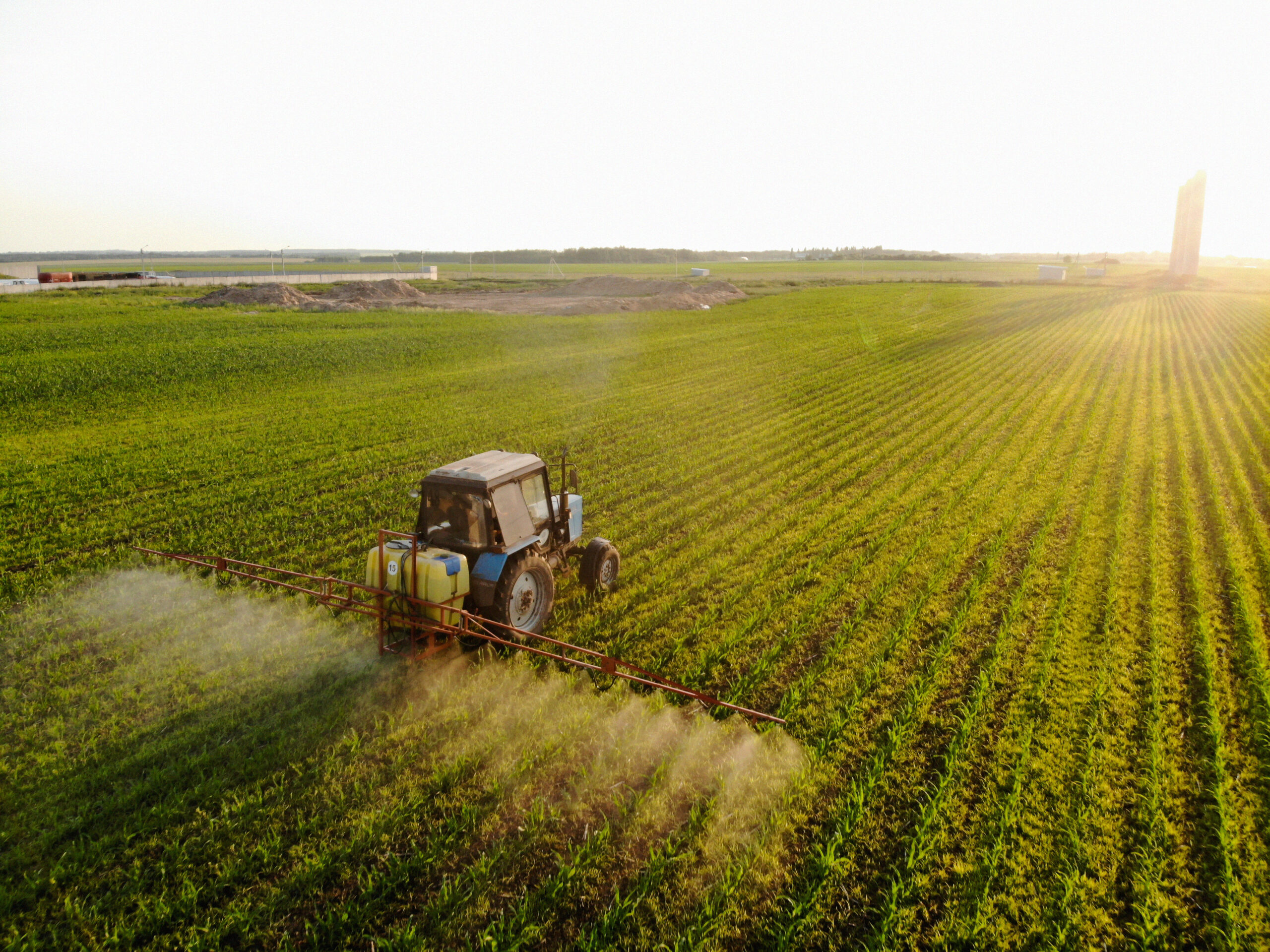 A Importância dos Tratores e Colheitadeiras na Agricultura