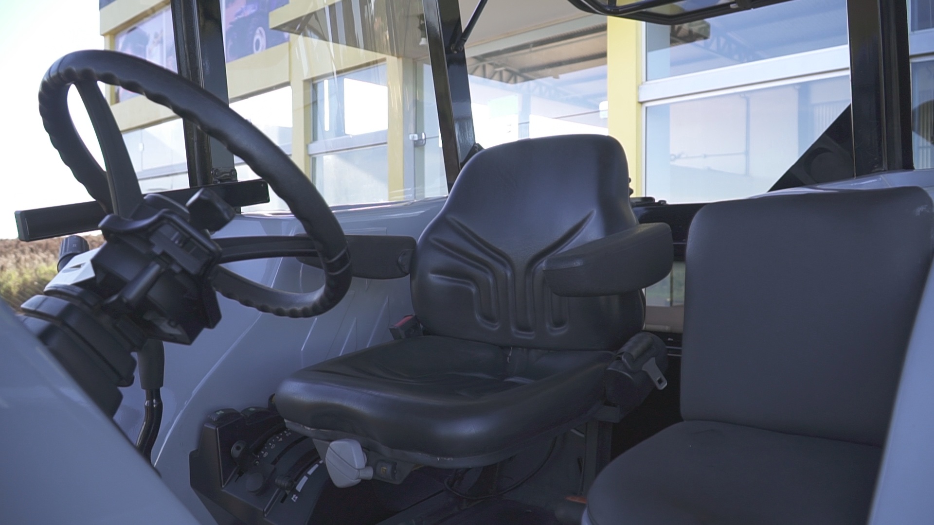 Trator-Massey-interior-2