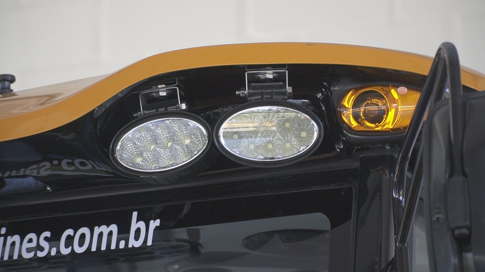 Trator-Valtra-13