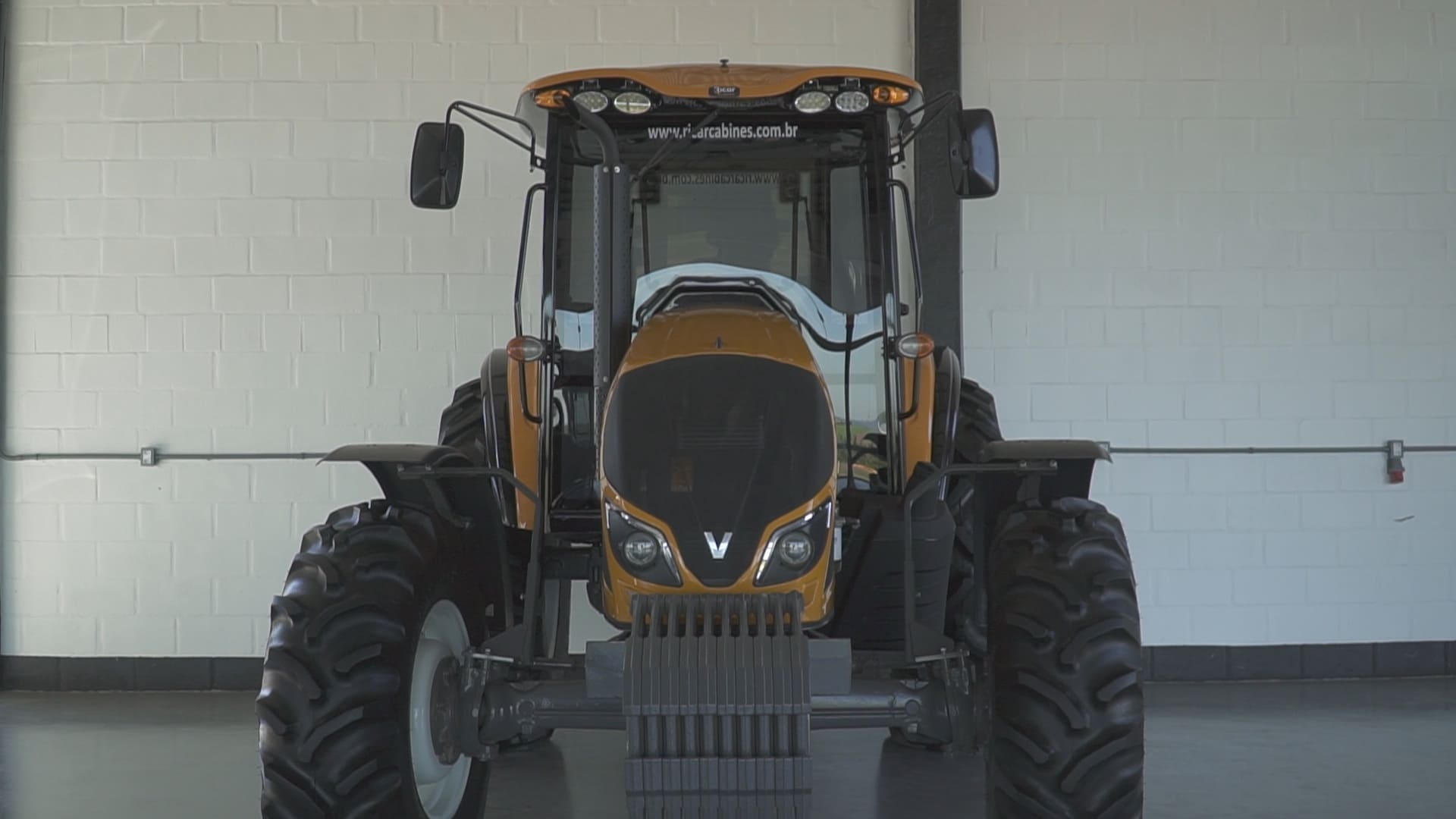 Trator-Valtra-14