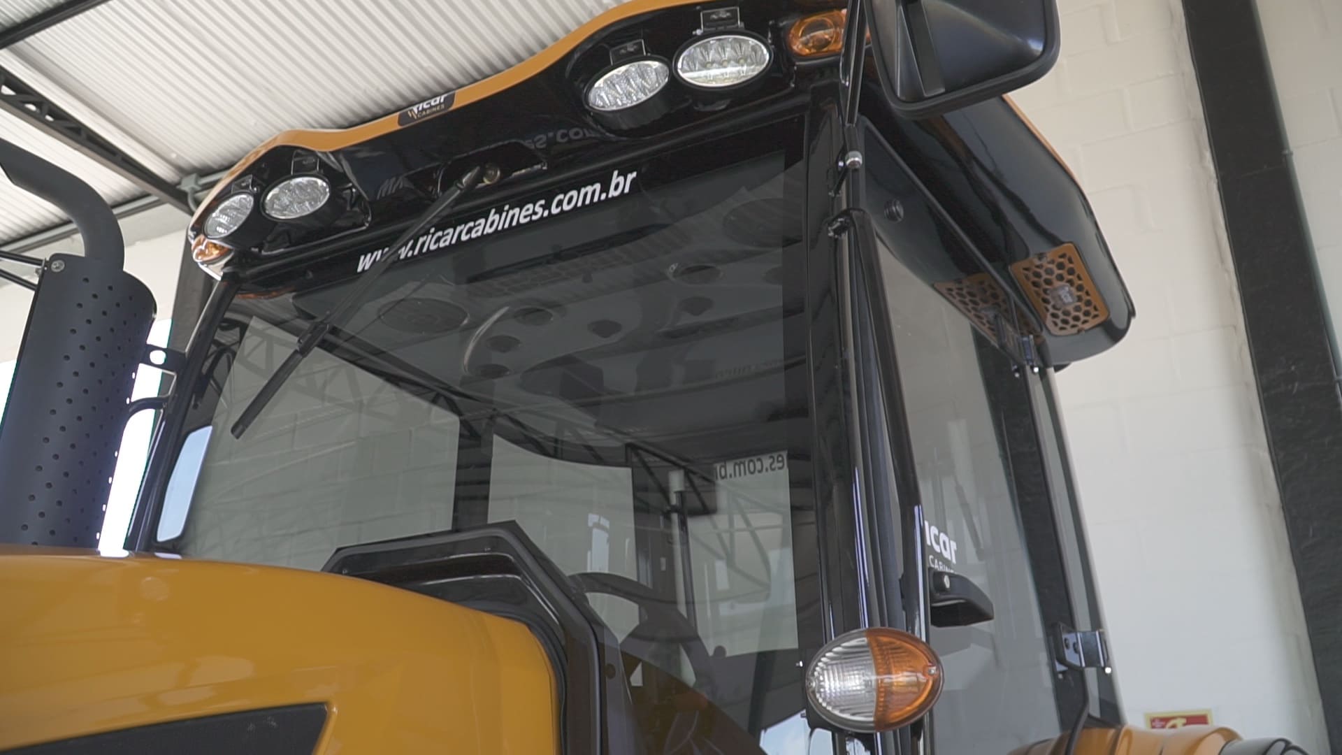 Trator-Valtra-15