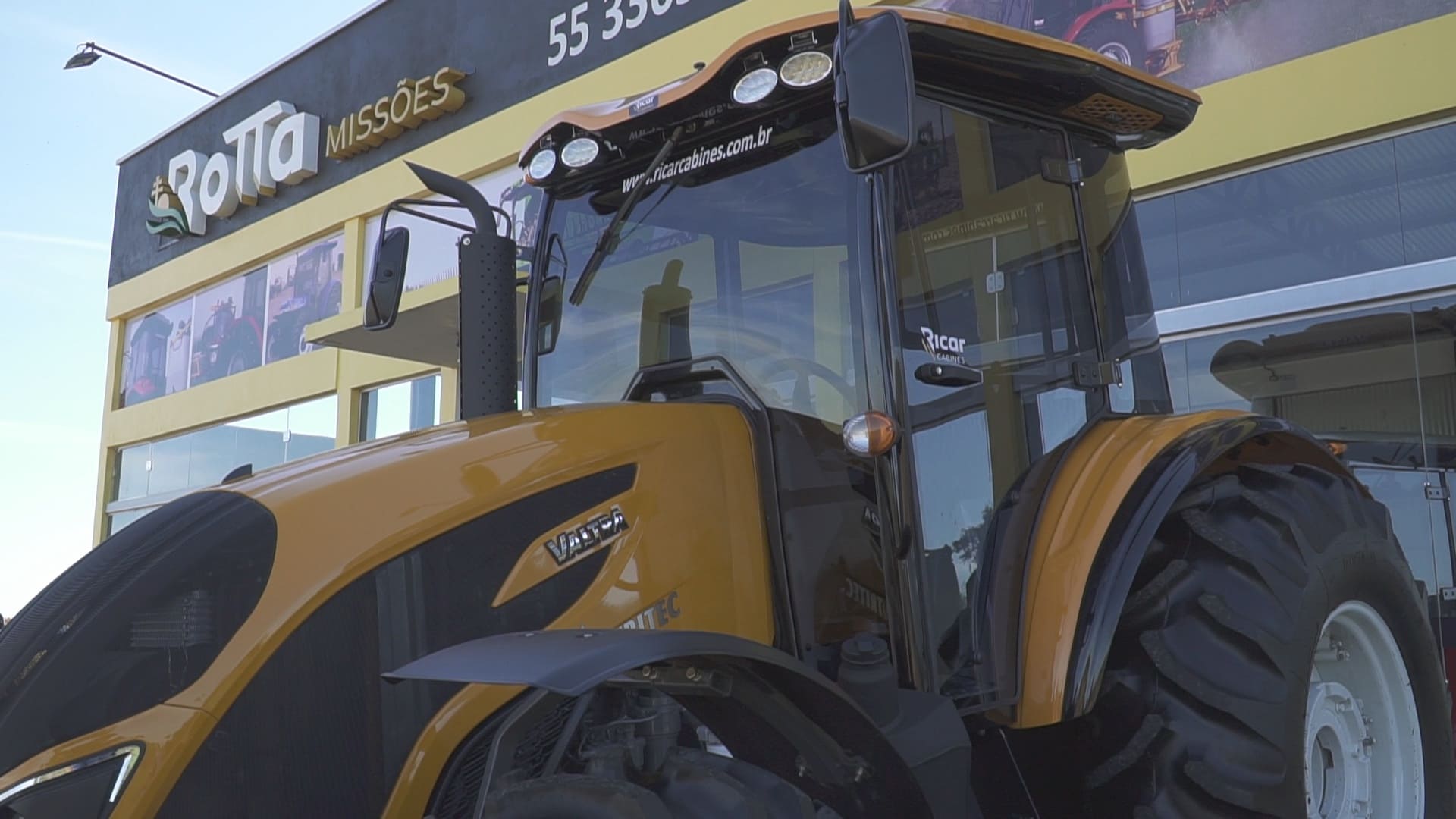Trator-Valtra-23